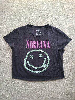Nirvana graphic crop tee